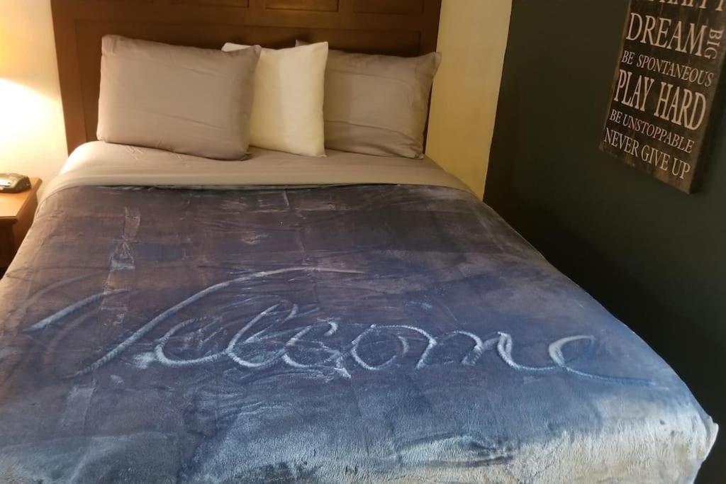 Osu 2 Queen Bed Hotel Room 104 Booking Stillwater Exterior photo